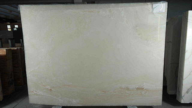 Bianco Afgh