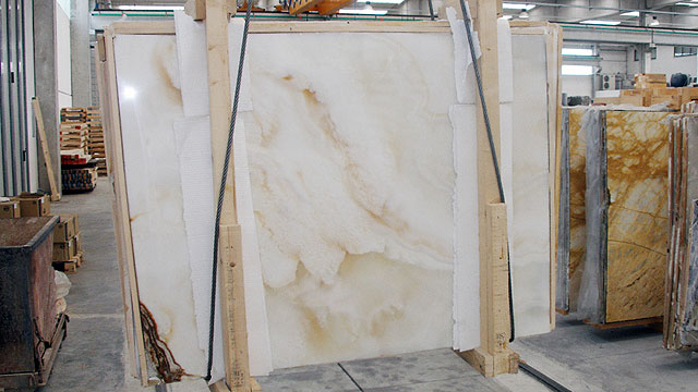 Onyx Bianco B