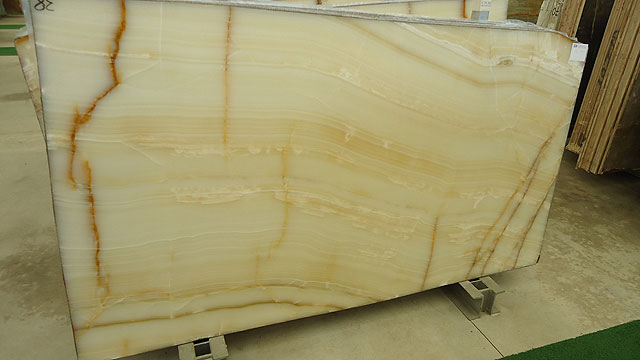 Onyx Bianco C
