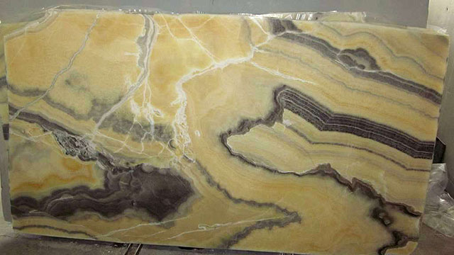 Onyx Gold Noir
